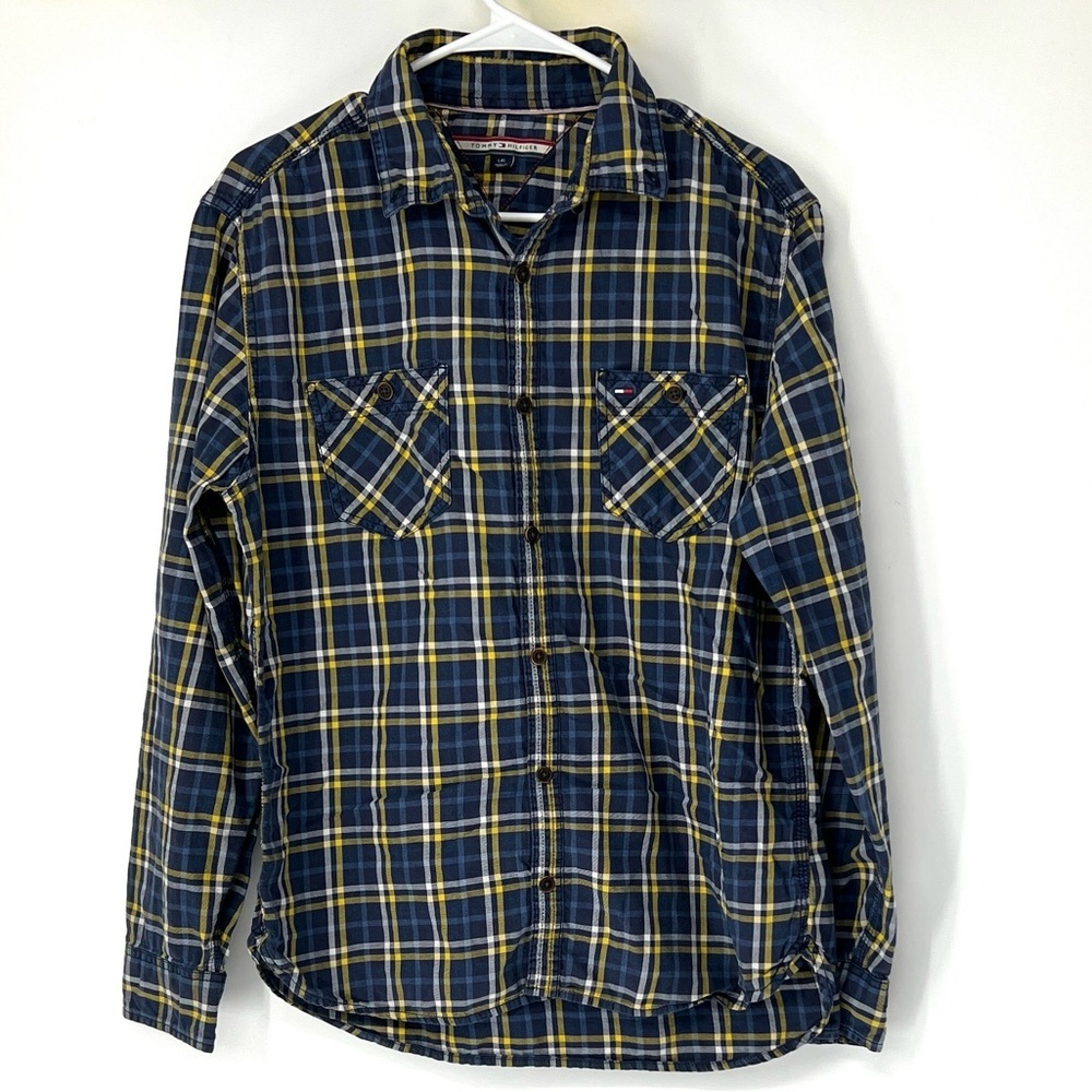 Tommy Hilfiger plaid button down flannel shirt men’s large
